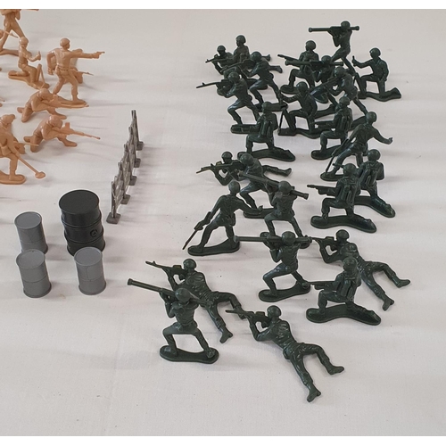 281 - Collection of WWII plastic action soldiers