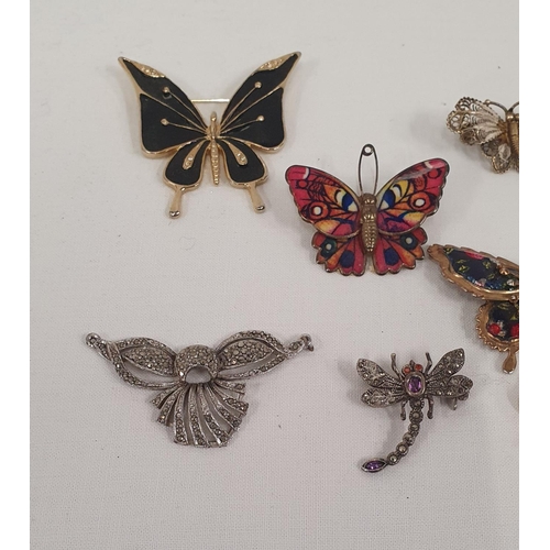 210 - Fine collection of insect brooches, mainly butterflies, including enamelled examples