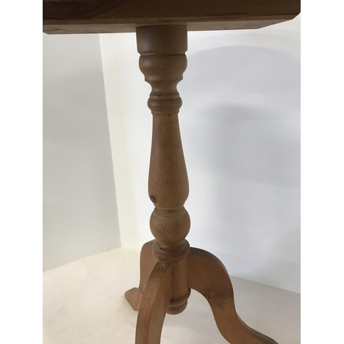 581 - Pine Tripod wine table, 22