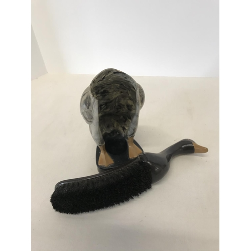 405 - Retro plastic duck valet brush holder