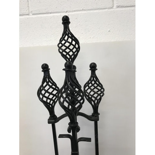 54 - Contemporary wrought iron fireside companion set, 36