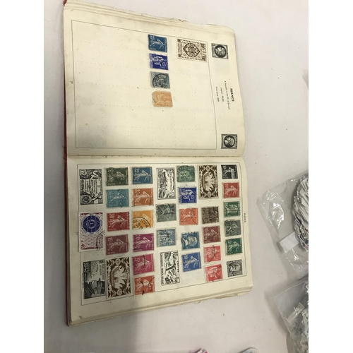 214 - Large collection of stamps & postcards, Kilo ware bags