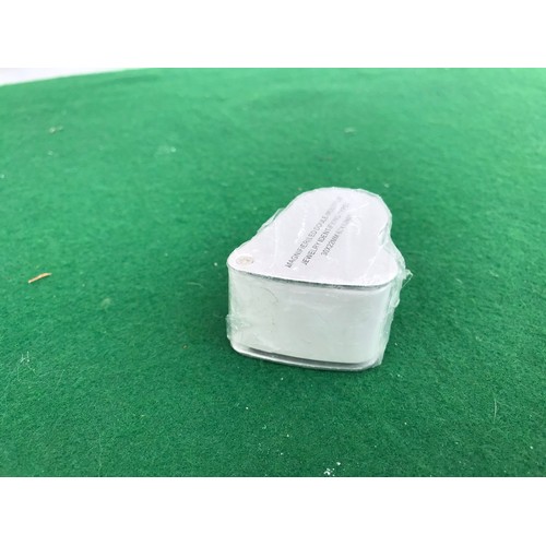 27 - New jewellers loupe