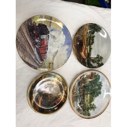 32 - Collectors plates by Royal Doulton and Wedgwood old country crafts (see pictures)