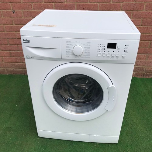 124 - Beko 8kg, 1200rpm washing machine in white