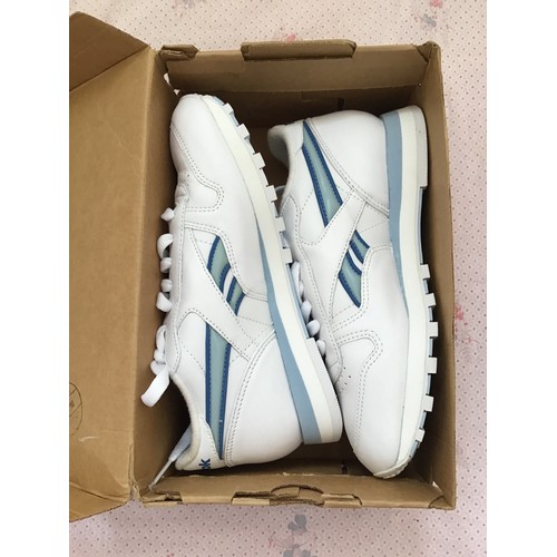 50 - Brand new Reebok classic trainers, size 3