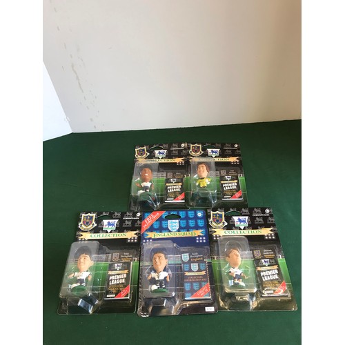 471 - Premier League football figures in sealed cards