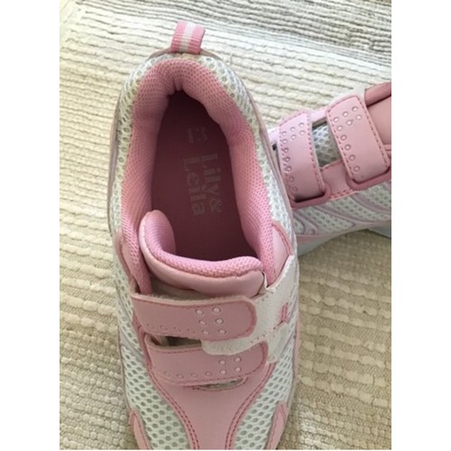 102 - Brand new children pink trainers, size 13.