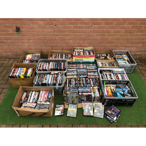 54 - A very large varied collection of film on DVD format (14 boxes) (see all pictures) (18+ ONLY)