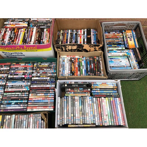 54 - A very large varied collection of film on DVD format (14 boxes) (see all pictures) (18+ ONLY)