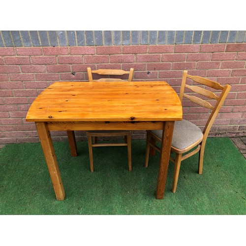 90 - Small pine breakfast table with two café style chairs (see all photos)