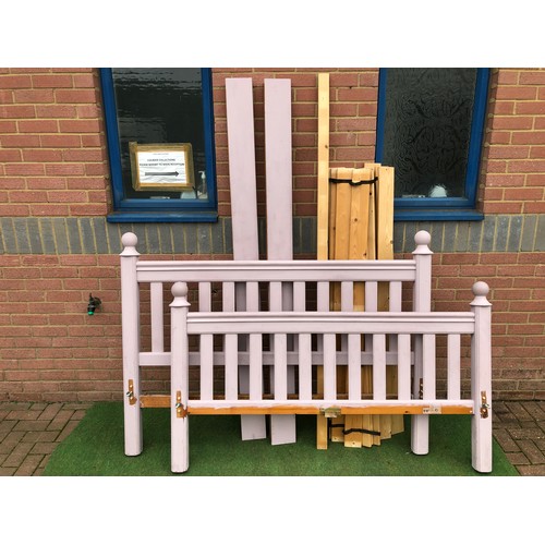 101 - A painted lilac pine double bed