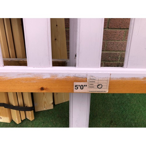101 - A painted lilac pine double bed
