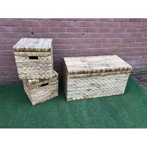 109 - Set of three wicker storage boxes (see all photos)