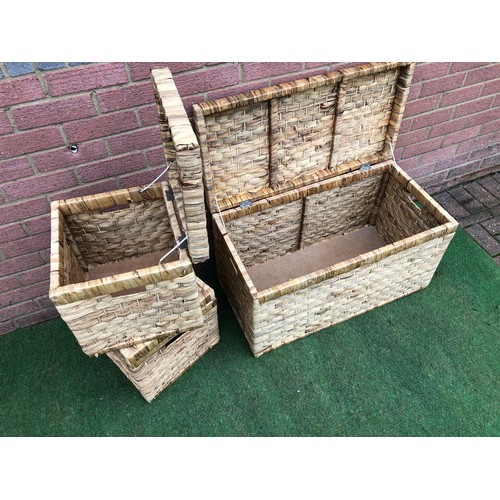 109 - Set of three wicker storage boxes (see all photos)