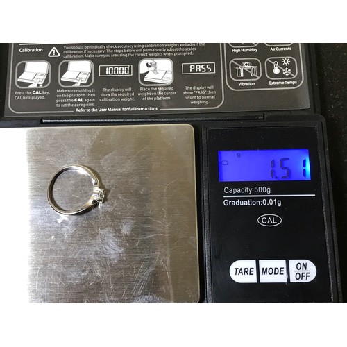 22 - 18ct White Gold Plated Solitaire Stone Ring in size I