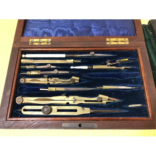 4 - Boxed and cased technical drawings geometry set