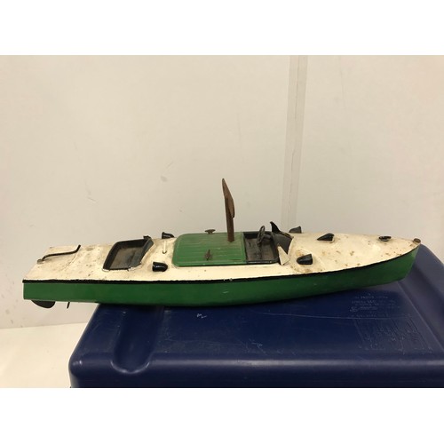 36 - Working clockwork pond leisure boat in green and cream ( see all pictures for condition )