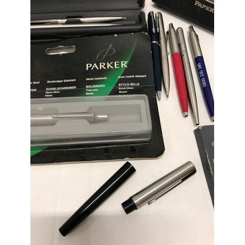 122 - Small collection of Parker pens mixed