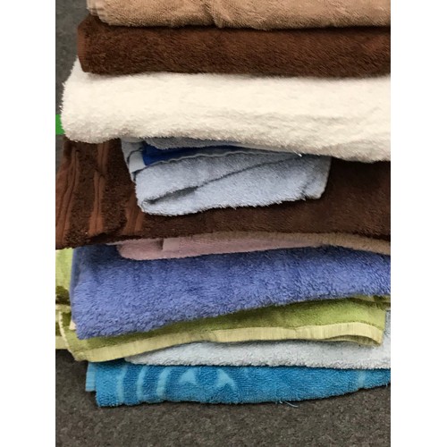 176 - 1 x Bag of Mixed Grade Towels