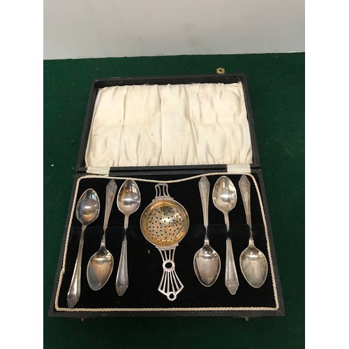 184 - Cased Tea spoon set  ( E.P.N.S )