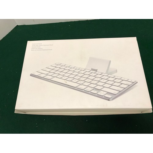 89 - I PAD keyboard dock