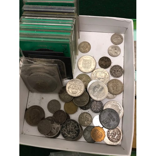 235 - Mixed collection of cased and loose coinagesee all pictures