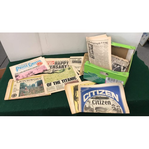 42 - Mixed vintage news papers covering world events