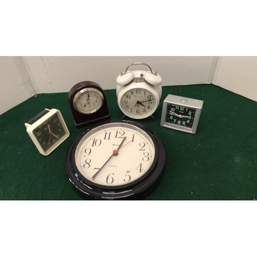 39 - Five mixed clocks