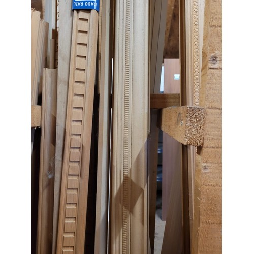 273 - long lengths of mouldings 8ft