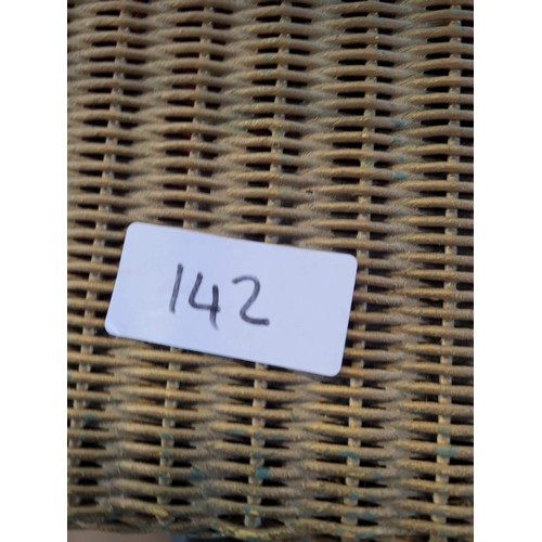 143 - Linen basket + contents