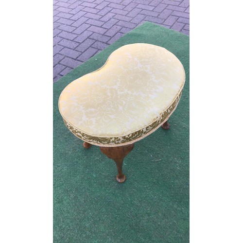 105 - Queen ann legged kidney shaped stool