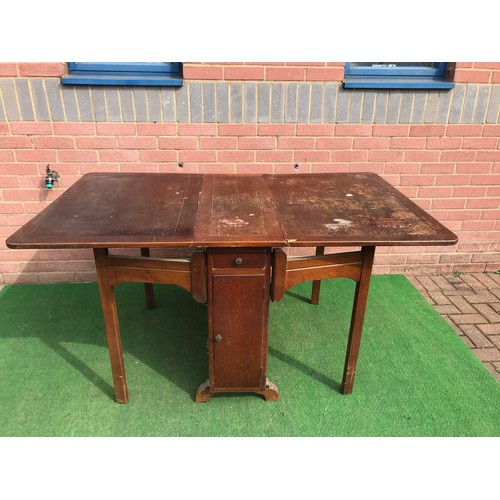 86 - oak drop leaf table needs work