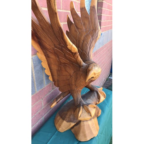 75 - Carved eagle ( has repair )