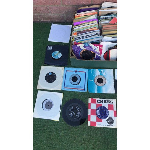 46 - Large quantity of singles 45s