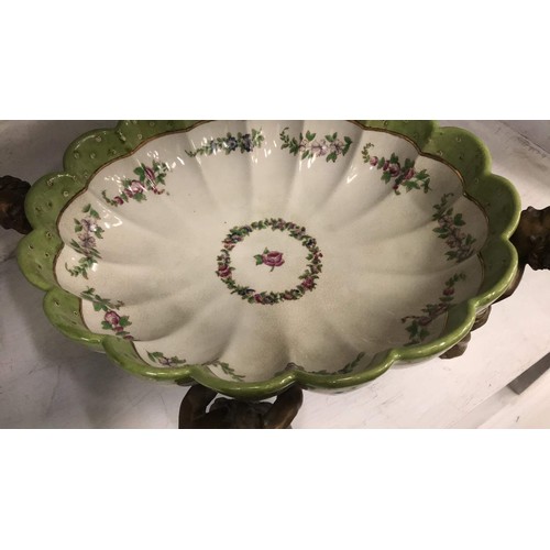 15 - Decorative center fruit bowl with cherub detail