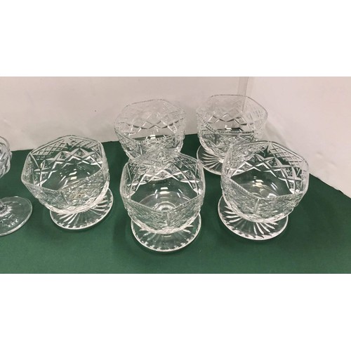 16 - 10 glass sundae dishes