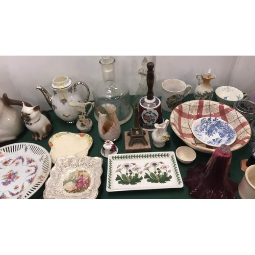 128 - Large quantity of china, glass & collectables