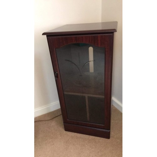 271 - Glazed Mahogany cabinet