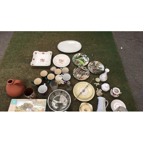 363 - Mixed lot including puzzles, ceramics including Wedgwood, Aynsley & more