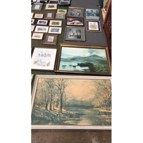 401 - Very large quantity of prints