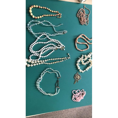 431 - 20 necklaces