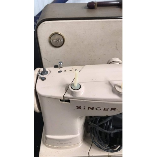 475 - Cased SINGER sewing machine