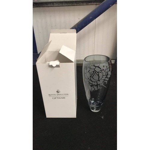 473 - ROYAL DOULTON boxed etched glass vase