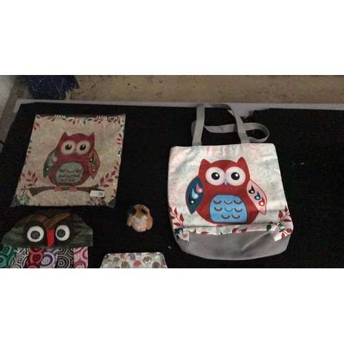 480 - collection of owl related wares