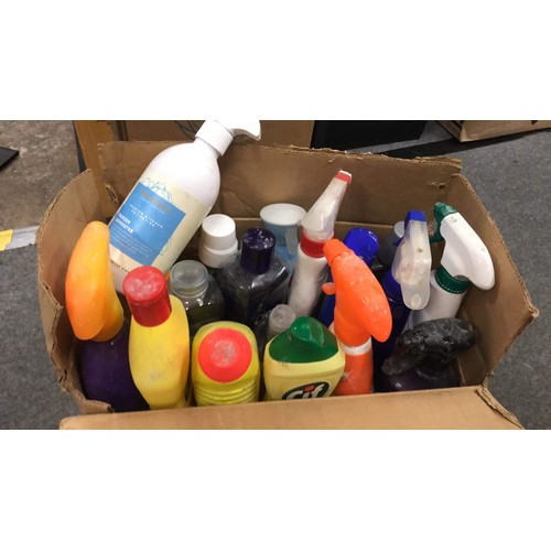 457 - Mixed cleaning products