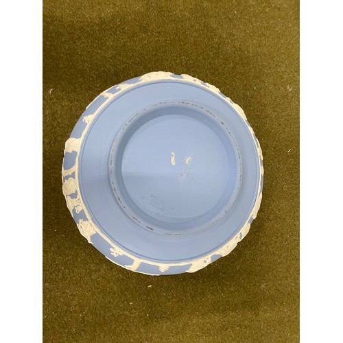 502 - Wedgwood jasper light blue large fruit bowl