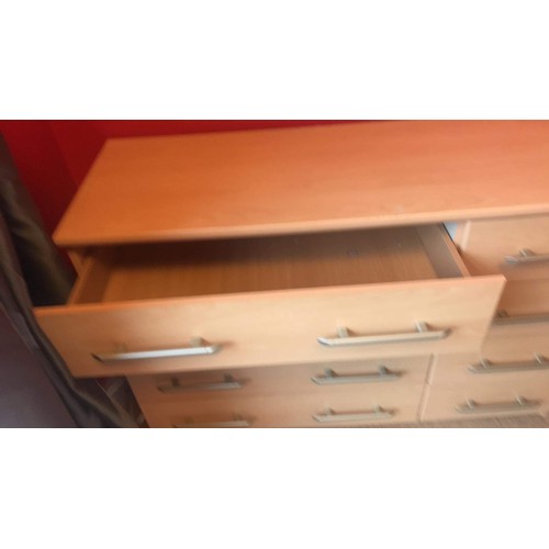 619 - 8 draw bedroom chest of drawers