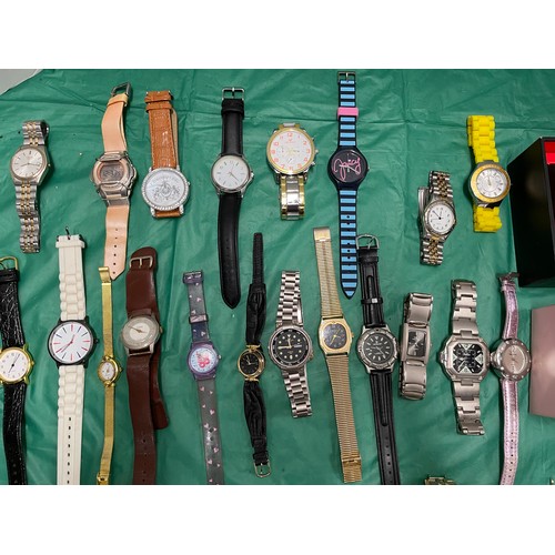 535 - Selection of watches