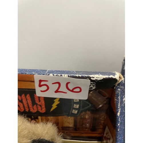 526 - 4 boxed meerkat characters